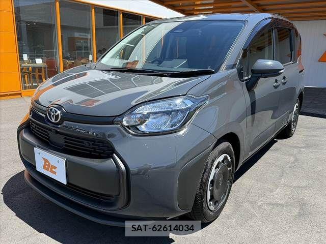 Toyota SIENTA 2023-07 8246676-9