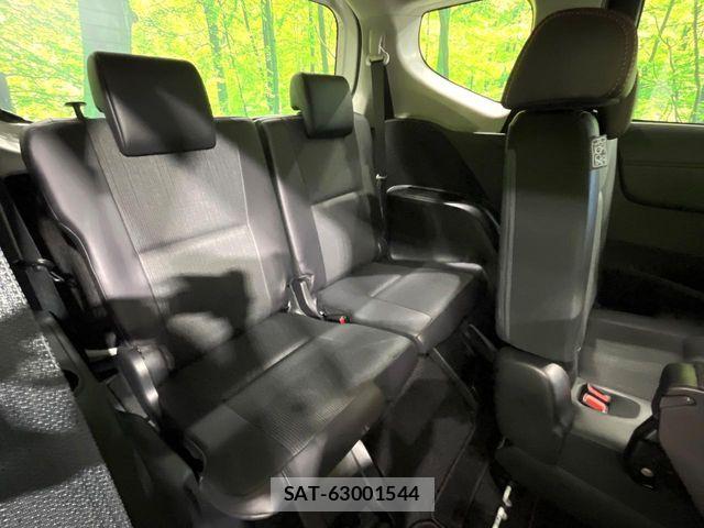 Toyota SIENTA 2018-01 8246680-9