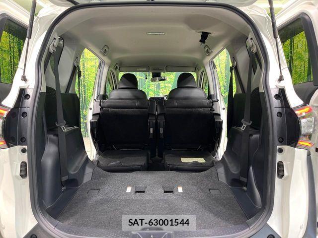 Toyota SIENTA 2018-01 8246680-10