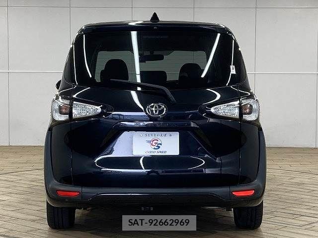 Toyota SIENTA 2017-01 8246682-15