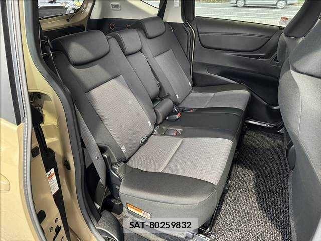 Toyota SIENTA 2019-07 8246684-12