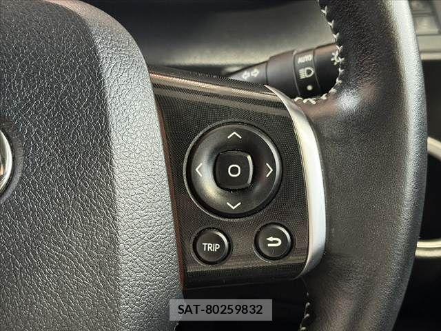 Toyota SIENTA 2019-07 8246684-25