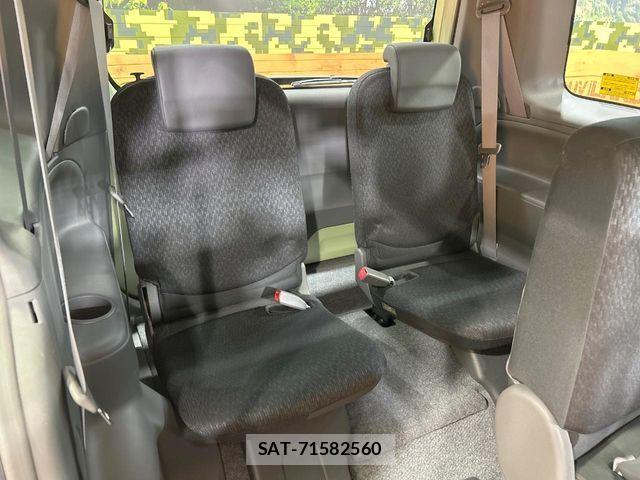Toyota SIENTA 2014-05 8246690-9
