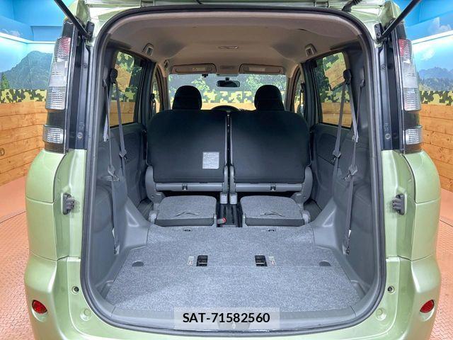 Toyota SIENTA 2014-05 8246690-10