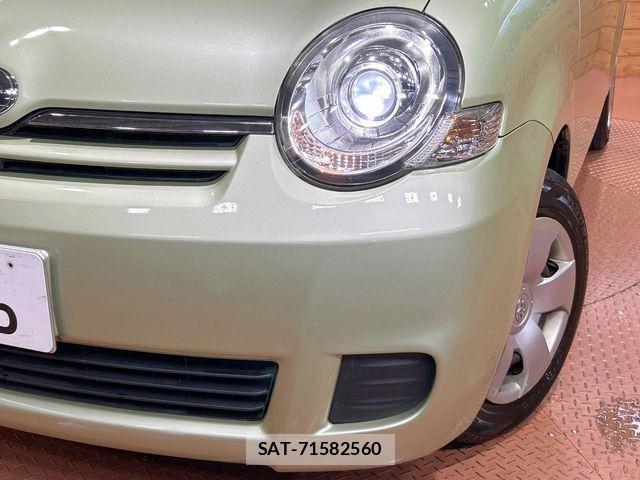 Toyota SIENTA 2014-05 8246690-11