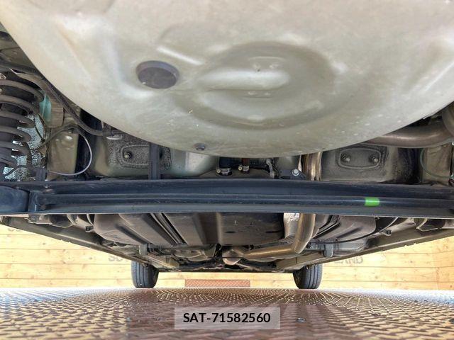 Toyota SIENTA 2014-05 8246690-18