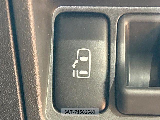 Toyota SIENTA 2014-05 8246690-4