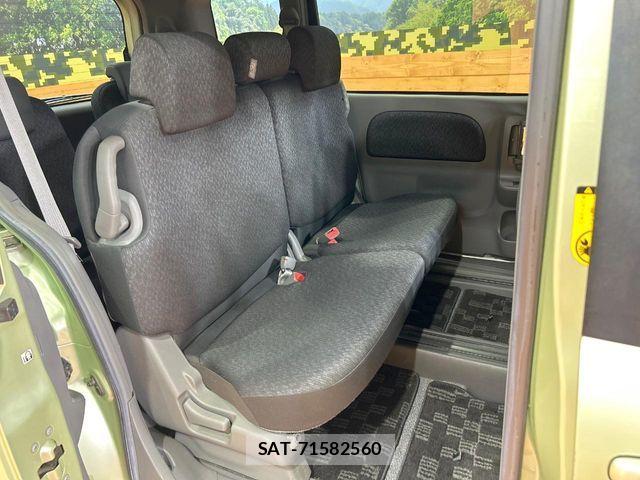 Toyota SIENTA 2014-05 8246690-8
