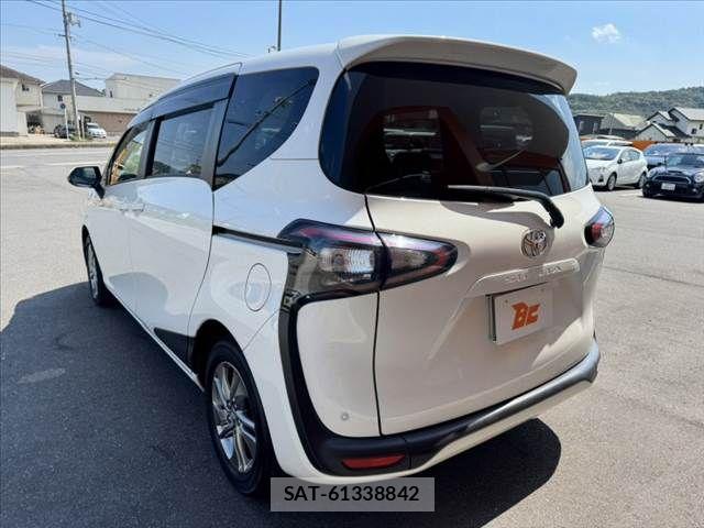 Toyota SIENTA 2018-02 8246685-12