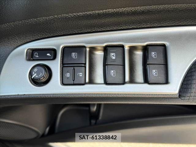 Toyota SIENTA 2018-02 8246685-29