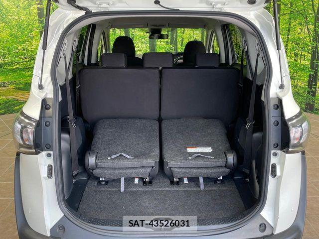 Toyota SIENTA 2021-08 8246683-10