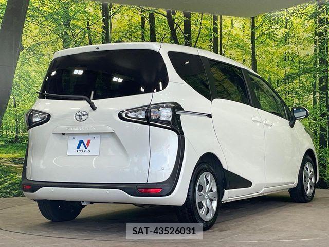 Toyota SIENTA 2021-08 8246683-16