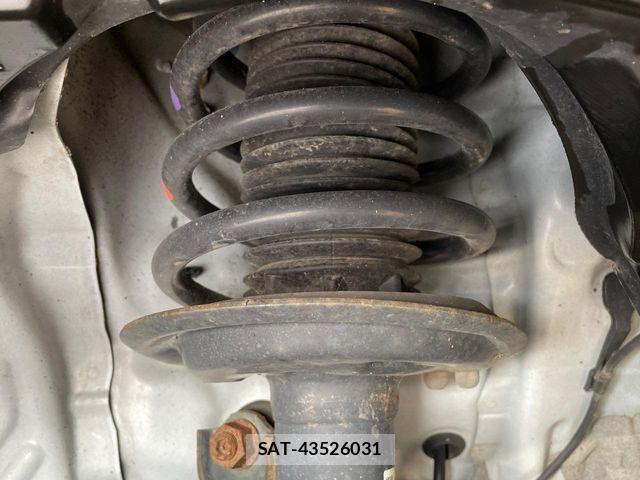 Toyota SIENTA 2021-08 8246683-19