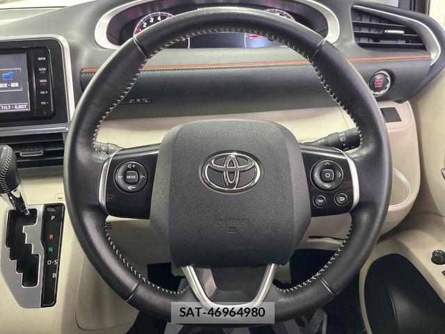 Toyota SIENTA 2016-07 8246686-11