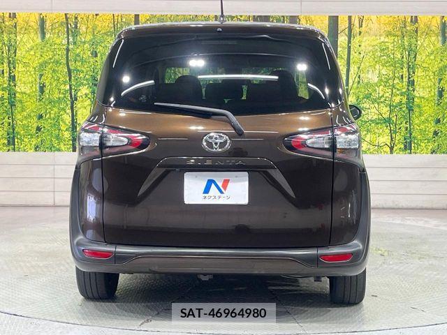 Toyota SIENTA 2016-07 8246686-15