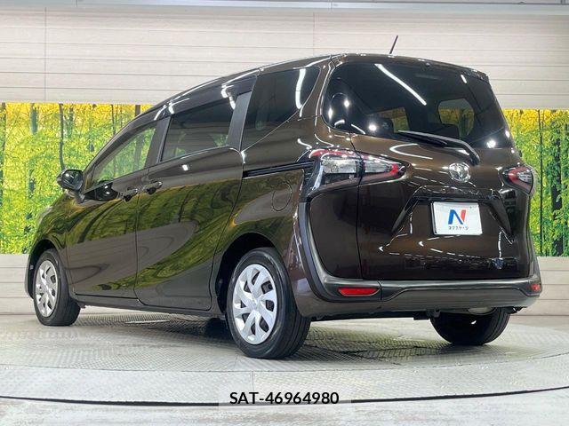 Toyota SIENTA 2016-07 8246686-17