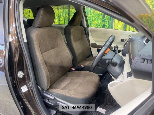 Toyota SIENTA 2016-07 8246686-7