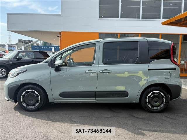 Toyota SIENTA 2024-01 8246675-11