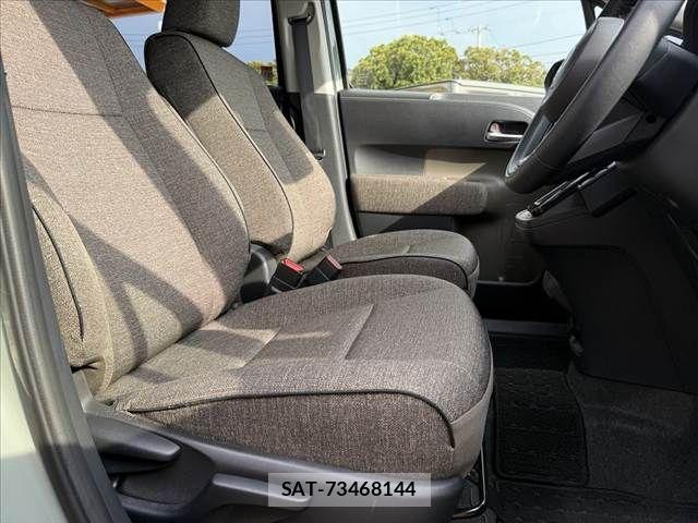 Toyota SIENTA 2024-01 8246675-15
