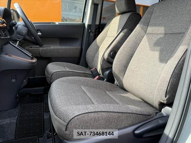 Toyota SIENTA 2024-01 8246675-16