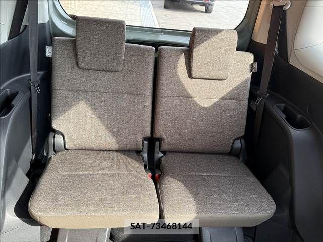 Toyota SIENTA 2024-01 8246675-19
