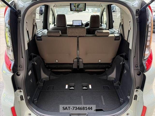 Toyota SIENTA 2024-01 8246675-21