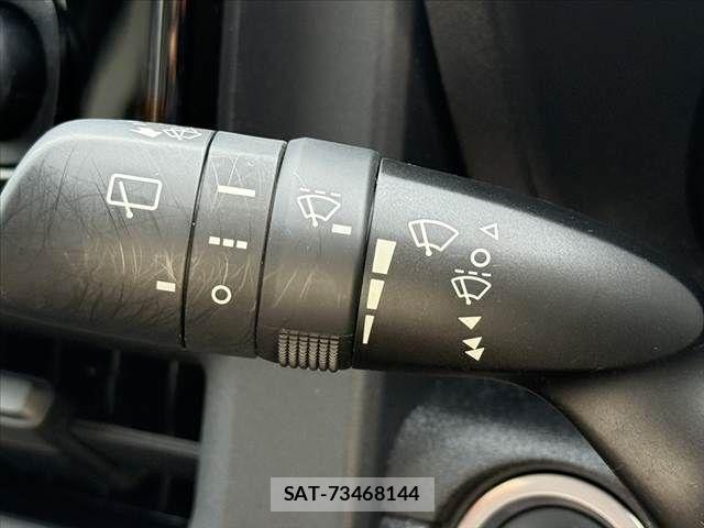 Toyota SIENTA 2024-01 8246675-23