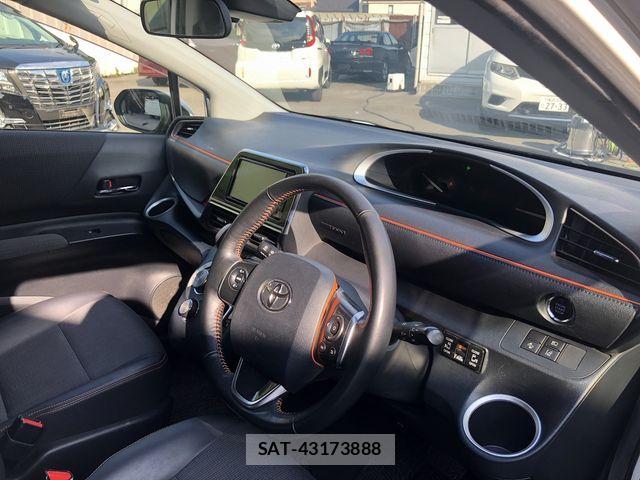 Toyota SIENTA 2018-02 8317056-12
