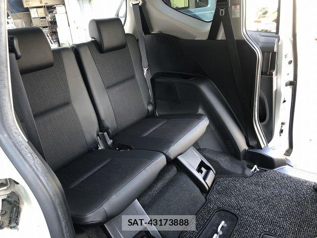 Toyota SIENTA 2018-02 8317056-16