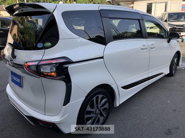 Toyota SIENTA 2018-02 8317056-1