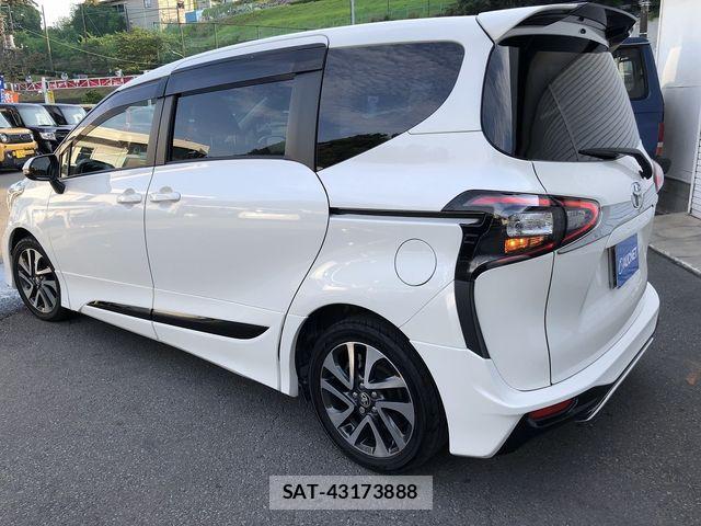 Toyota SIENTA 2018-02 8317056-6