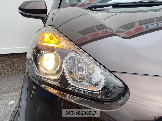 Toyota SIENTA 2017-07 8317063-12