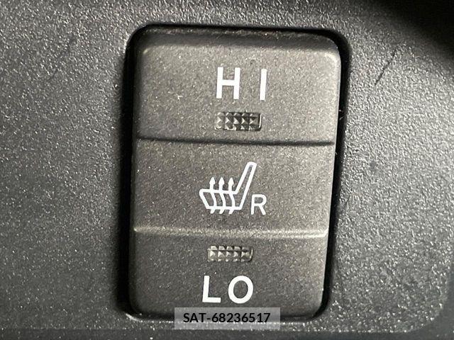 Toyota SIENTA 2017-07 8317063-6