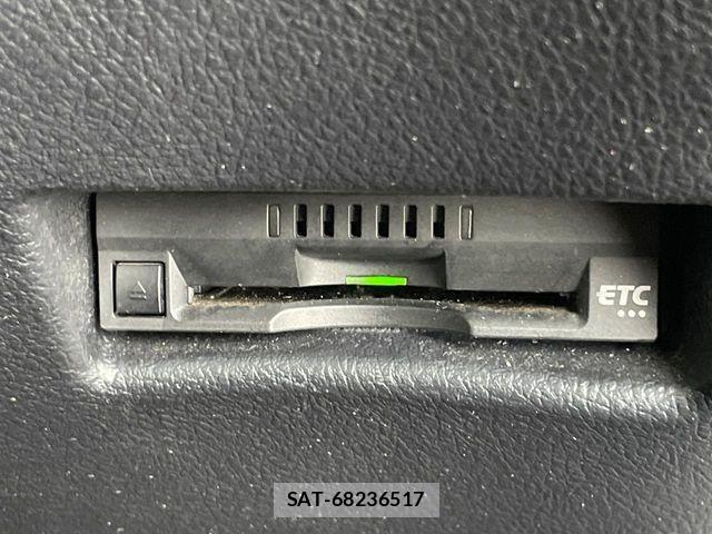 Toyota SIENTA 2017-07 8317063-7