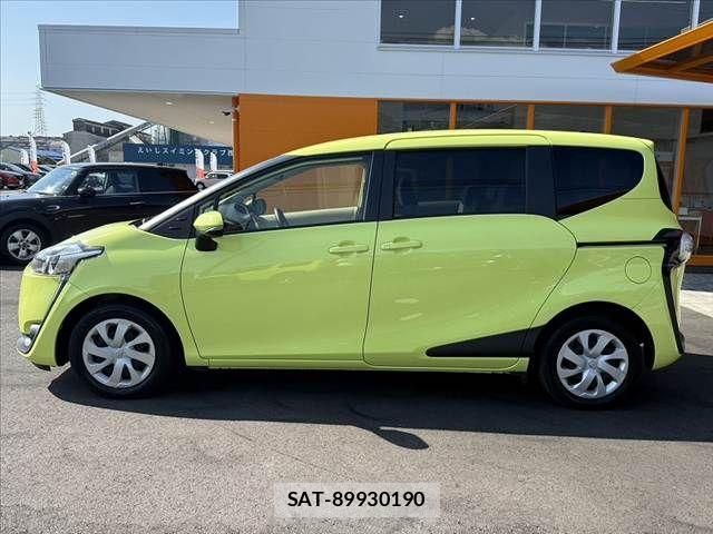 Toyota SIENTA 2016-04 8317061-11