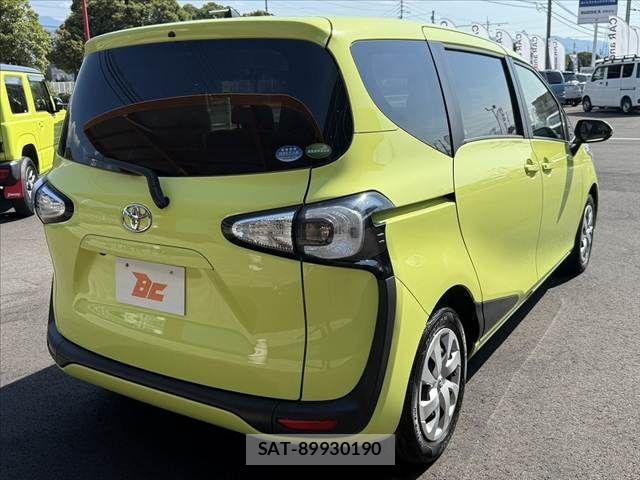 Toyota SIENTA 2016-04 8317061-14