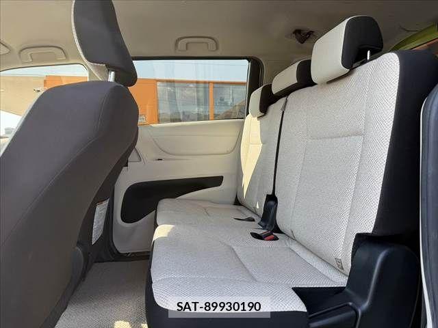 Toyota SIENTA 2016-04 8317061-18