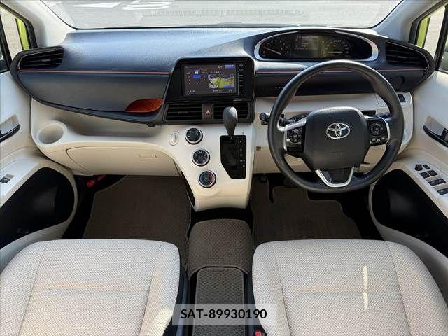 Toyota SIENTA 2016-04 8317061-1