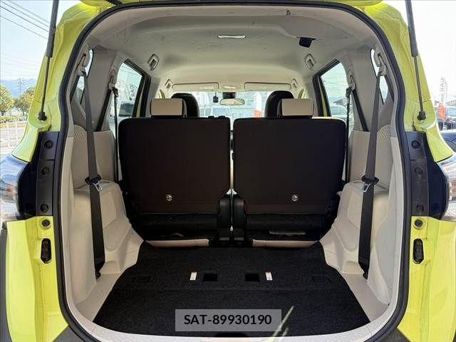 Toyota SIENTA 2016-04 8317061-21