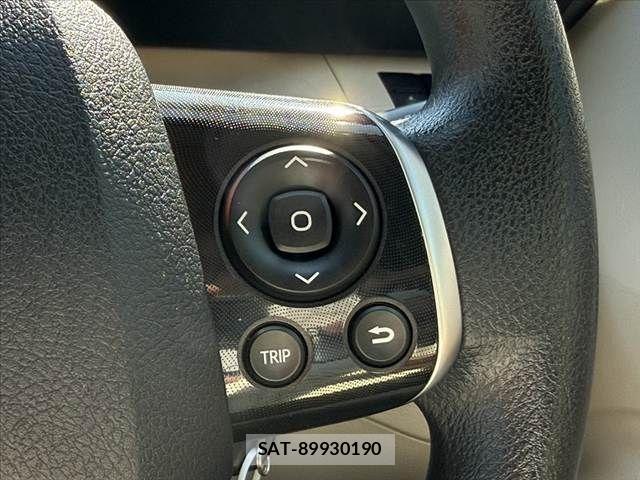 Toyota SIENTA 2016-04 8317061-25