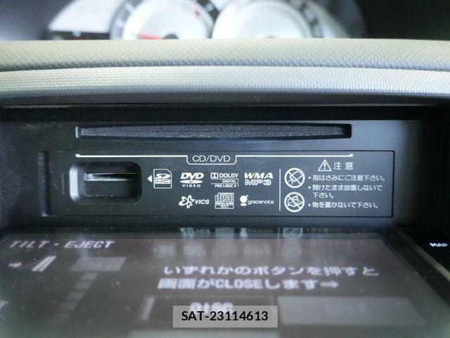 Toyota SIENTA 2012-11 8317068-10