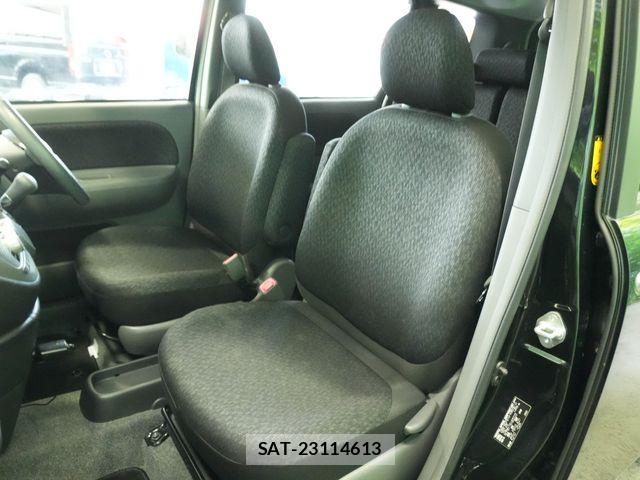 Toyota SIENTA 2012-11 8317068-24