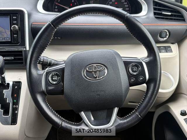 Toyota SIENTA 2016-09 8317059-12
