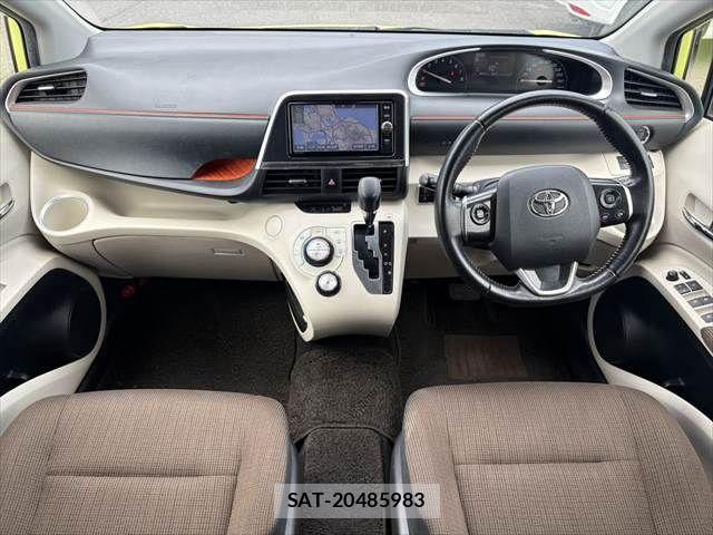 Toyota SIENTA 2016-09 8317059-2