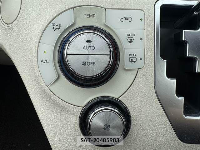 Toyota SIENTA 2016-09 8317059-7