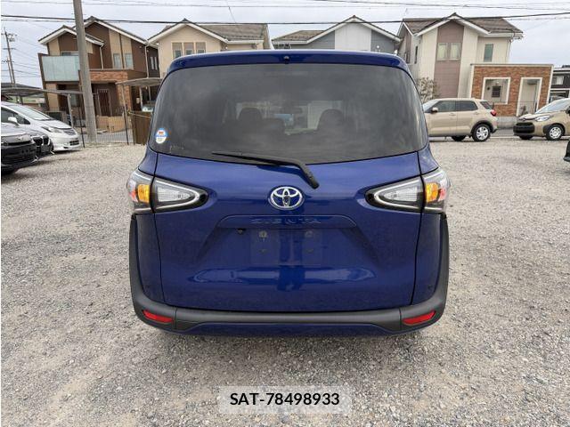 Toyota SIENTA 2022-03 8317057-9