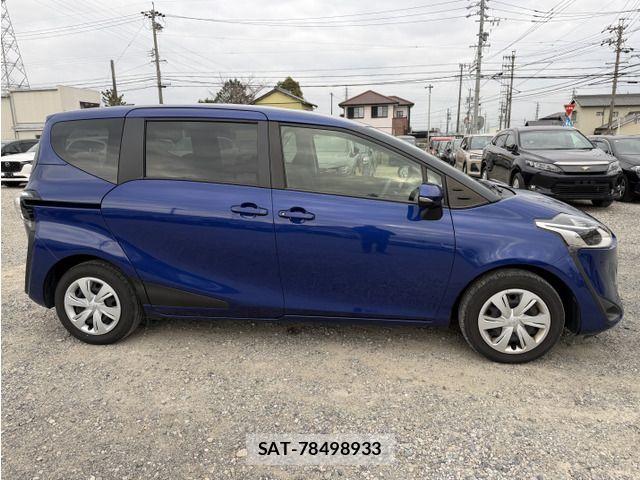 Toyota SIENTA 2022-03 8317057-10