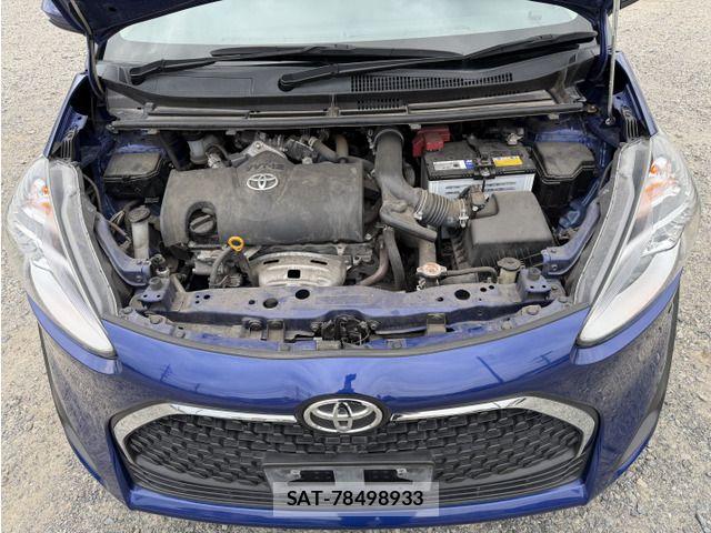 Toyota SIENTA 2022-03 8317057-3