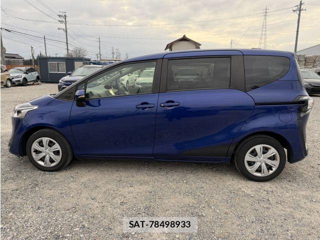 Toyota SIENTA 2022-03 8317057-7