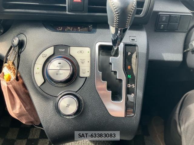 Toyota SIENTA 2016-03 8317060-23